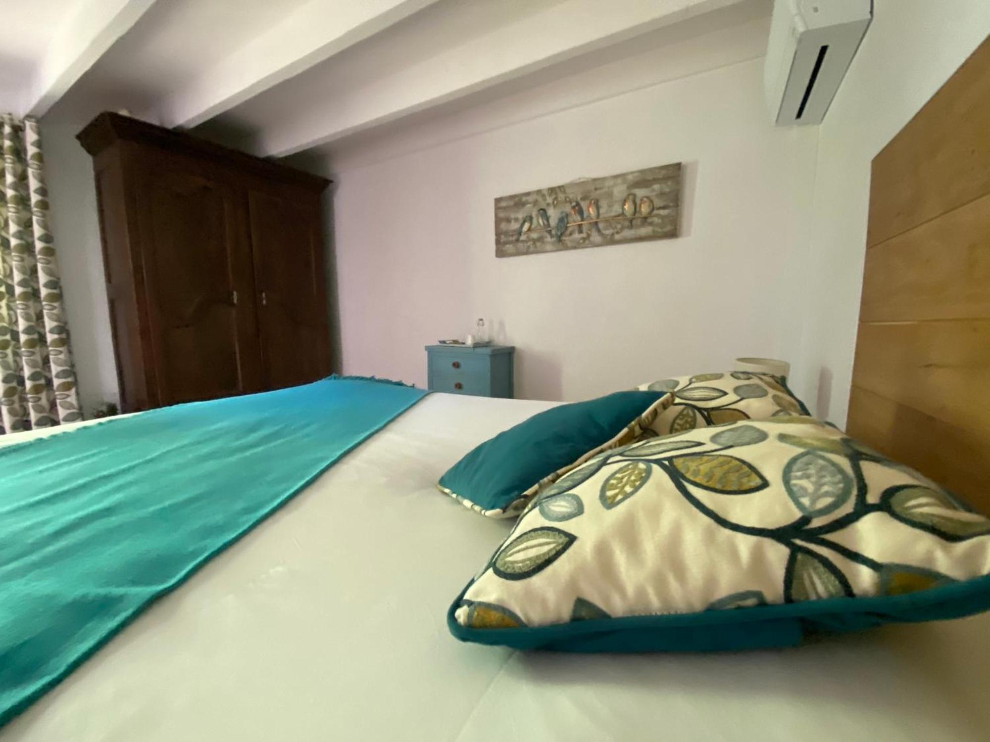 Le Clos Pastel Chambres D'Hotes & Gite Virac Ngoại thất bức ảnh